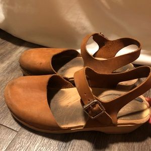 Low Tan Lottas From Stockholm